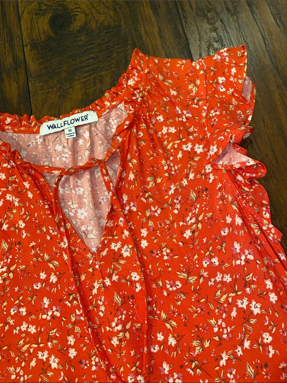 Wallflower Challis Ruffle Tank - Picture 4 of 6
